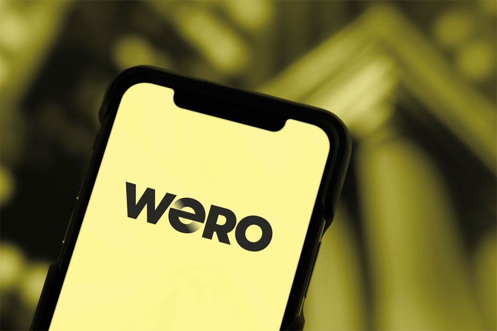 Smartphone met Wero-logo op het scherm